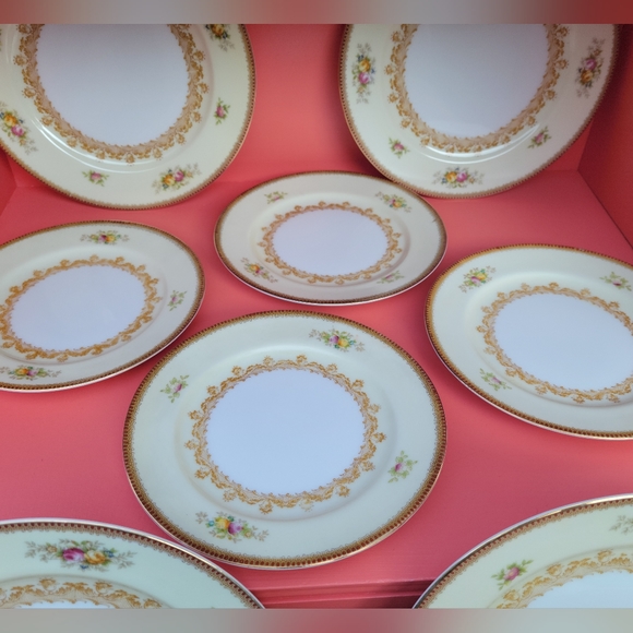 Vintage Meito Nassau China set of 4 Saucer Plates, Made in Japan Discontinued - Picture 2 of 4